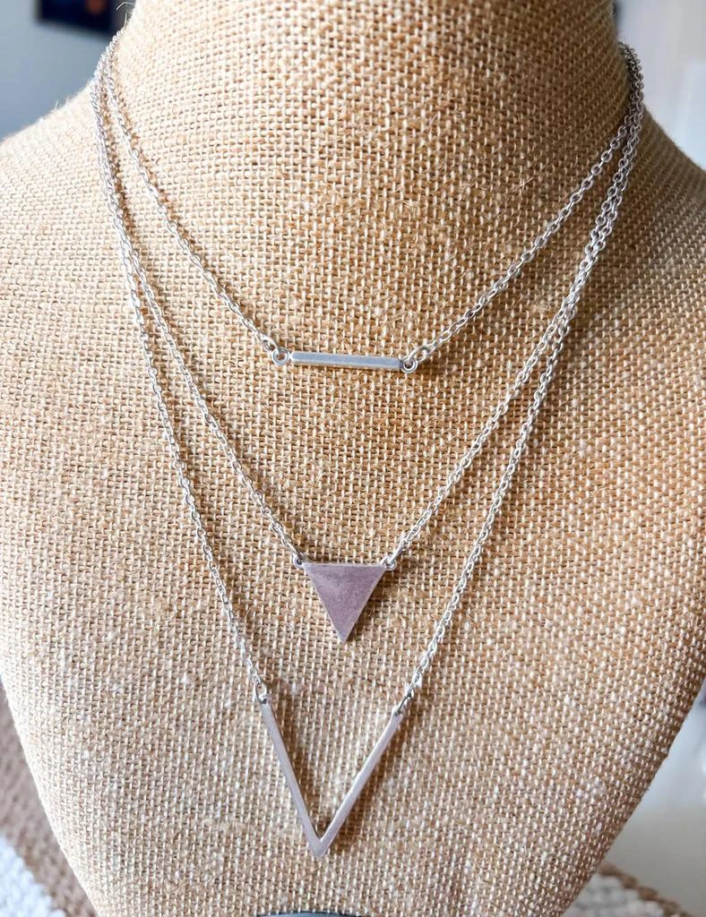 Southern Seoul Southern Seoul - Women
s Layered Arrow Necklace