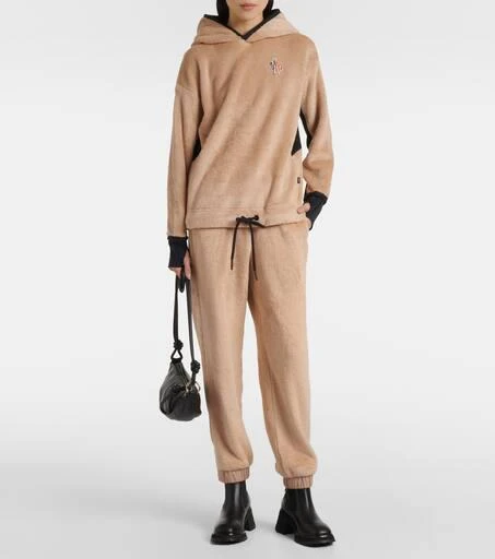 Moncler Faux fur sweatpants 2