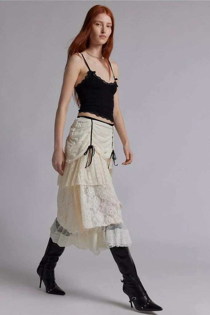 Kimchi Blue Kimchi Blue Elizabeth Lace Bustle Asymmetric Midi Skirt 1
