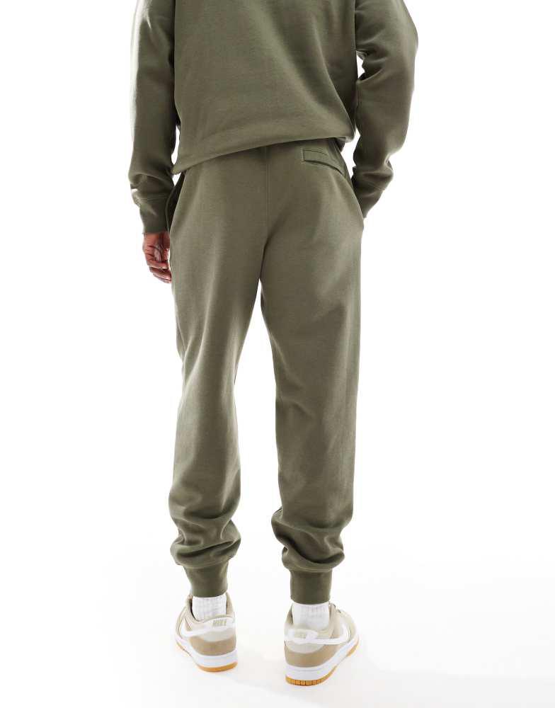 nike cuffed cargo joggers in khaki