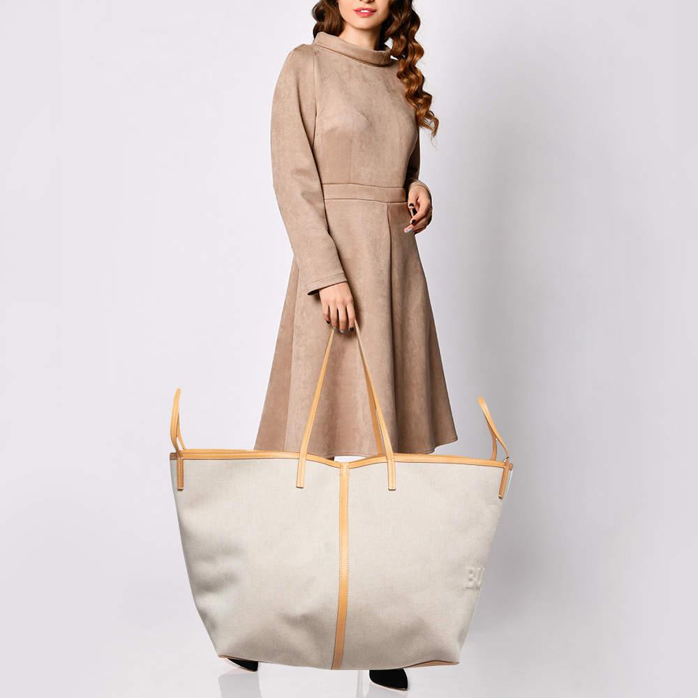 トートバッグ BURBERRY Woman Tote bags Beige 8090655 Burberry Burberry Beige Canvas and Leather XL Beach Tote