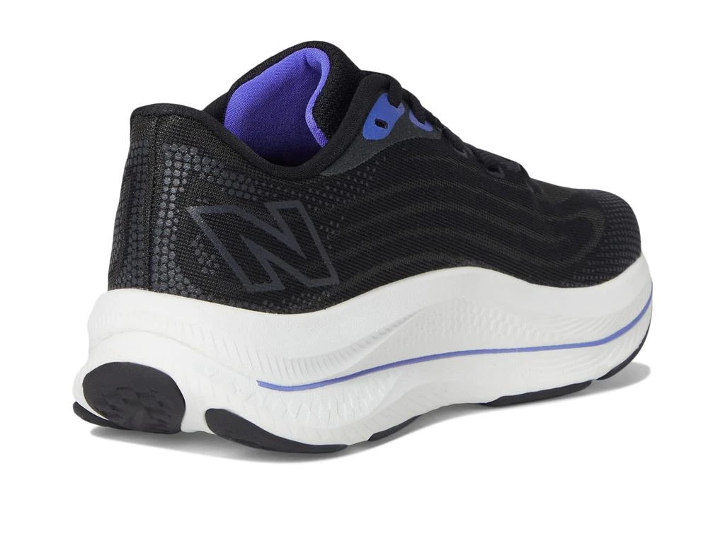 New Balance FuelCell Walker Elite 5