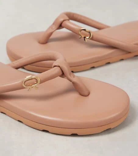 Gianvito Rossi Juno leather thong sandals 5