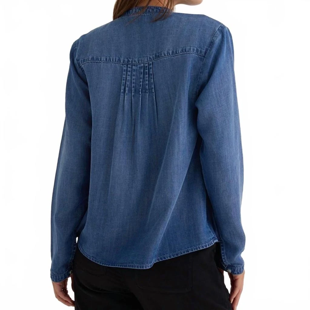 Bella Dahl Long Sleeve Pintuck Pullover Top In Skyline Spray 4