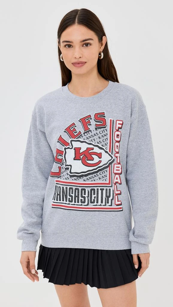 Junk Food Chiefs Back Field Crew Sweatshirt 6