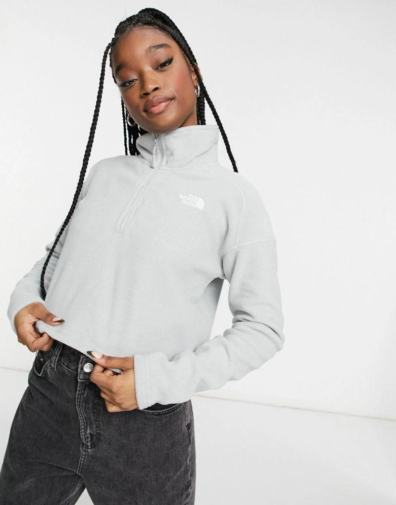 The North Face The North Face 100 Glacier 1/4 zip cropped fleece in light grey 4
