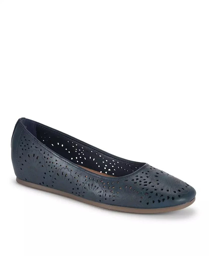 Baretraps Women's Chika Ballet Flats 1