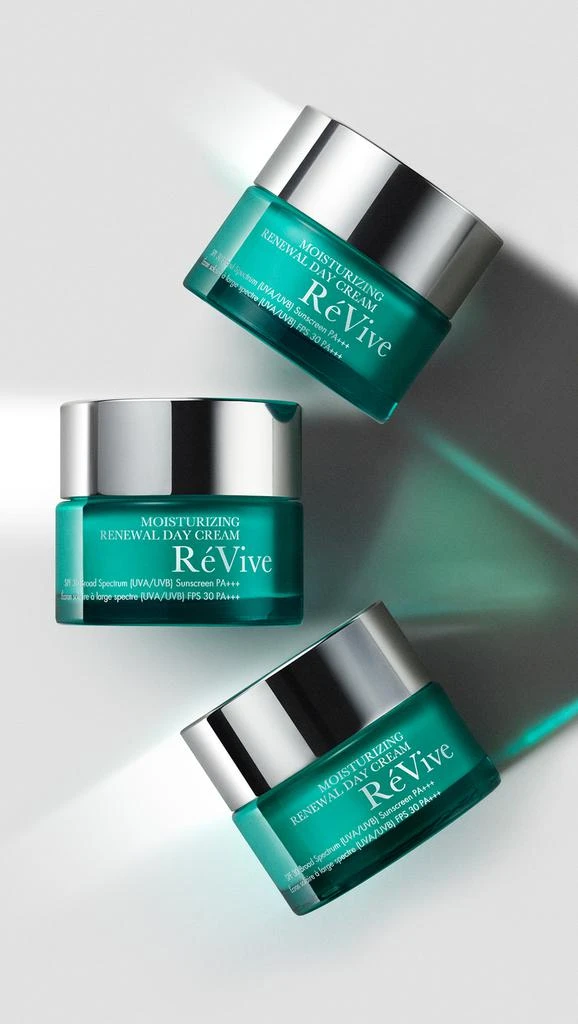 Revive Moisturizing Renewal Day Cream SPF30 5