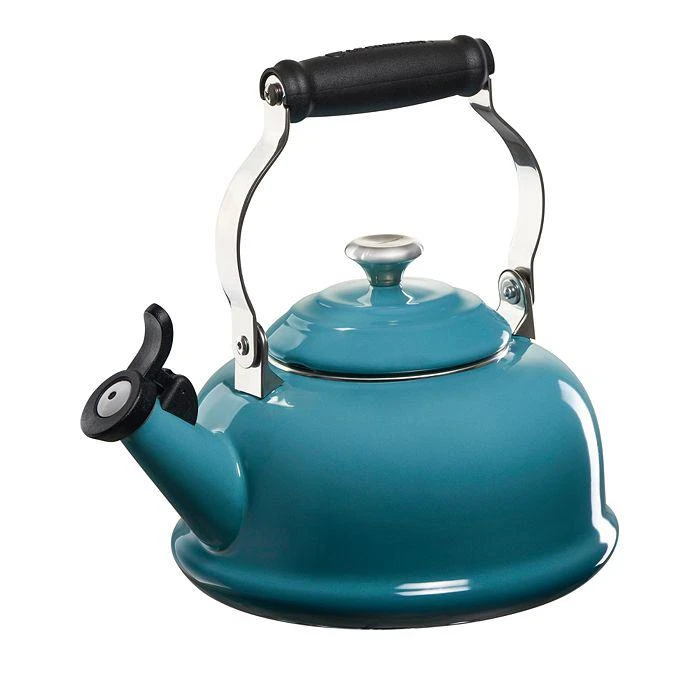 Le Creuset Enamel on Steel Whistling Kettle 1