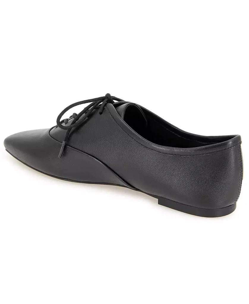 Kenneth Cole Women's Justice Square Toe Lace Up Flats 7