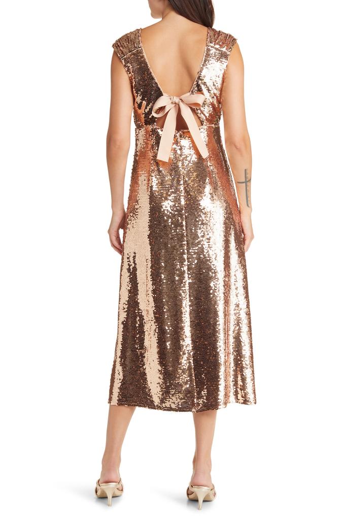 Adelyn Rae Konnie Sequin Midi Dress