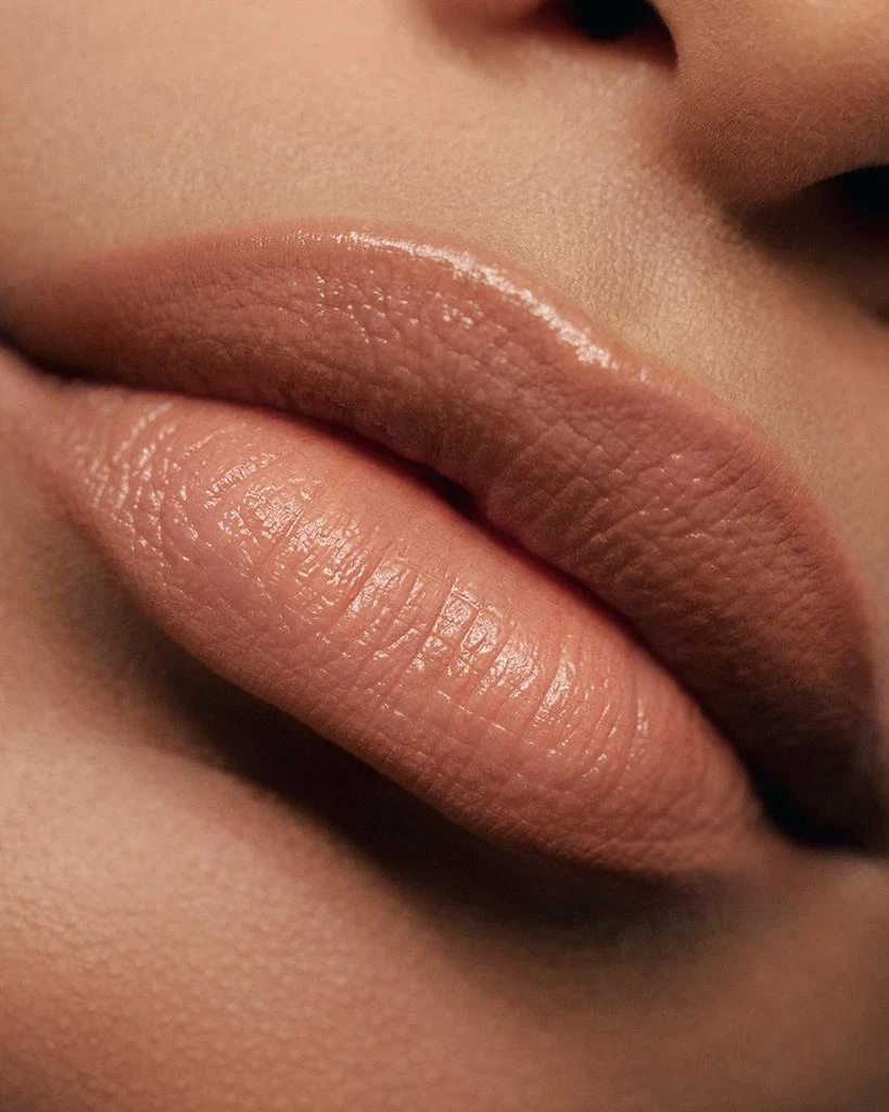 Victoria Beckham Posh Lipstick 3