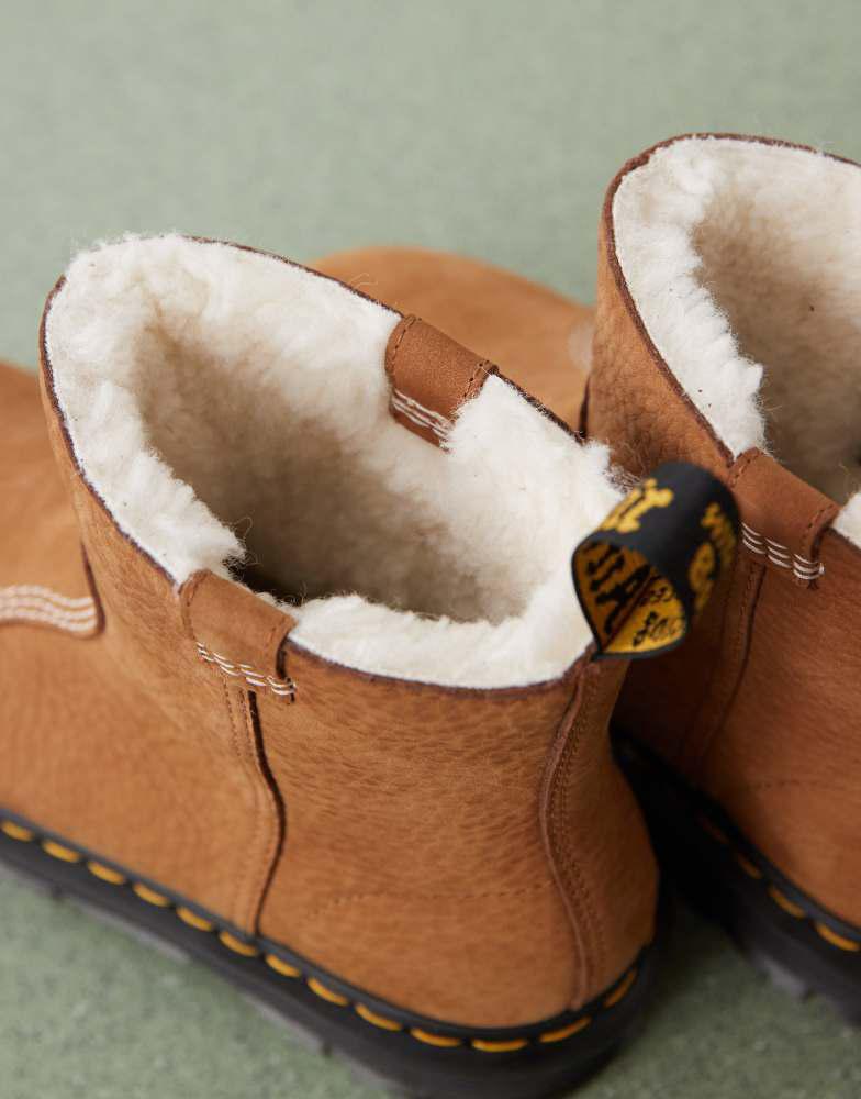 Dr Martens ZebZag shearling lined Rigger boot in brown – On Sale