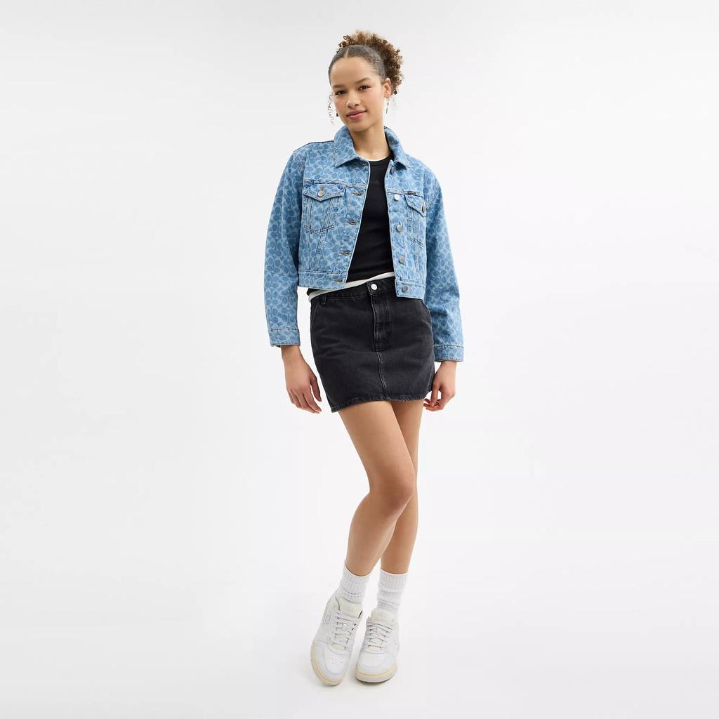 【COACH】☆レディース☆お洒落☆Signature Denim Jacket COACH® Outlet | Oversized Signature Denim Jacket