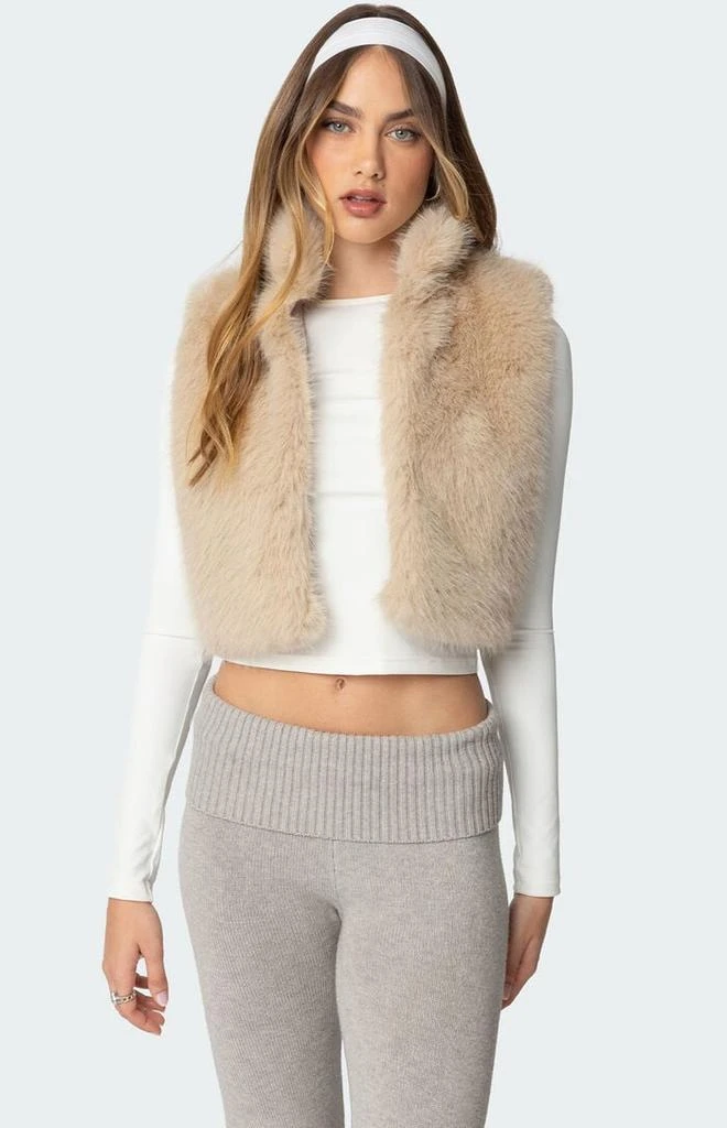 Edikted Cassandra Faux Fur Vest 1