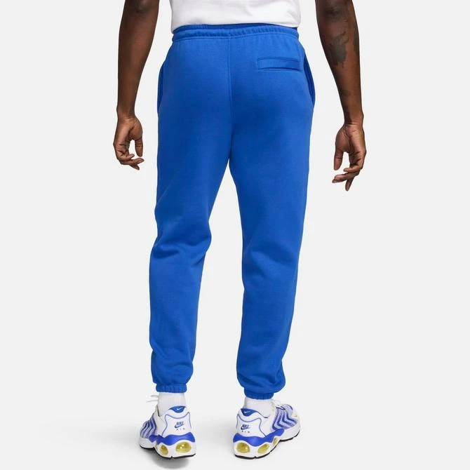 NIKE Men's Nike Club Fleece Arched Varsity Graphic Cuffed Sweatpants 5