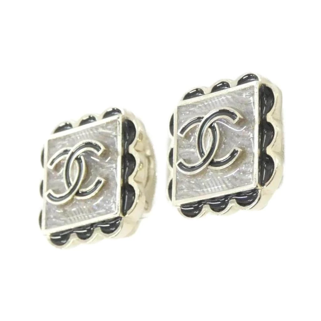 Chanel gold Clip Earrings (Pre-Owned) 2