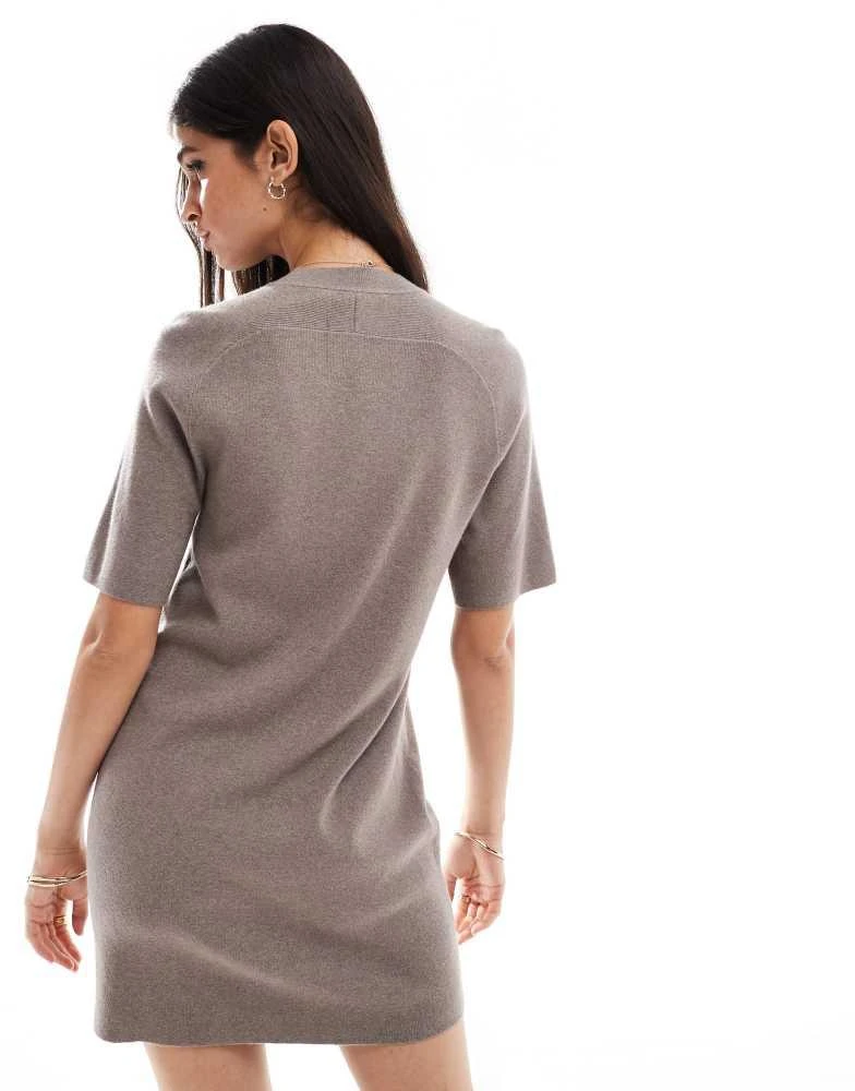 Abercrombie & Fitch Abercrombie & Fitch t-shirt jumper dress in brown 3