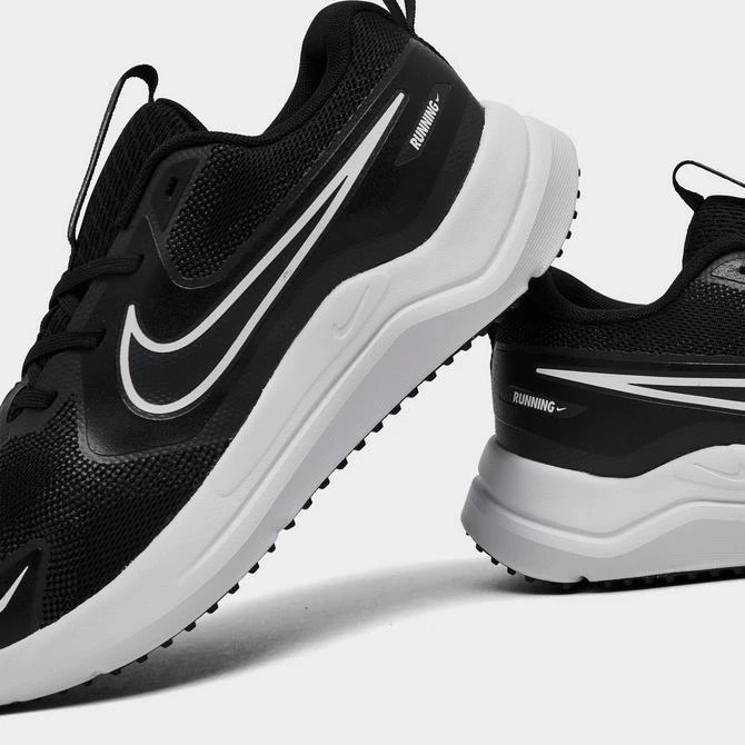 NIKE Big Kids' Nike Cosmic Runner Running Shoes 5