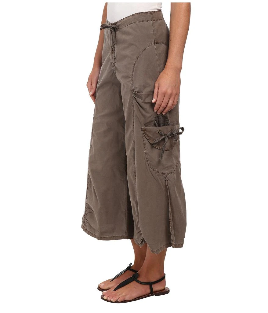 XCVI Cargo Gaucho Crop 2