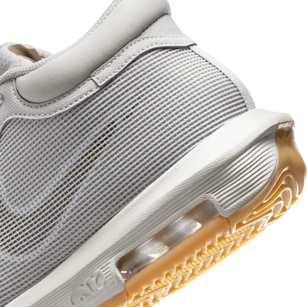 NIKE Nike Lebron Witness 8 Basketball Shoe - Men's 8