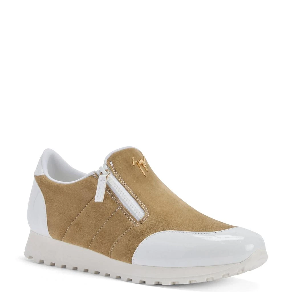 Giuseppe Zanotti Conley 2