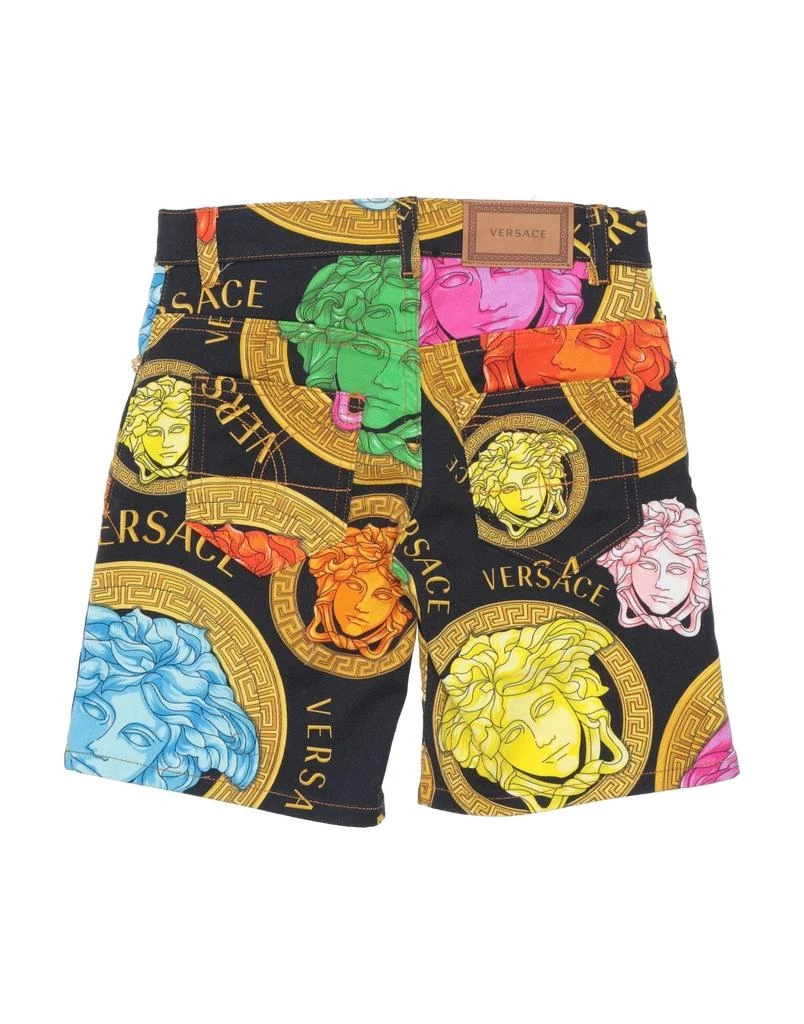 VERSACE YOUNG Shorts 
Bermuda 2