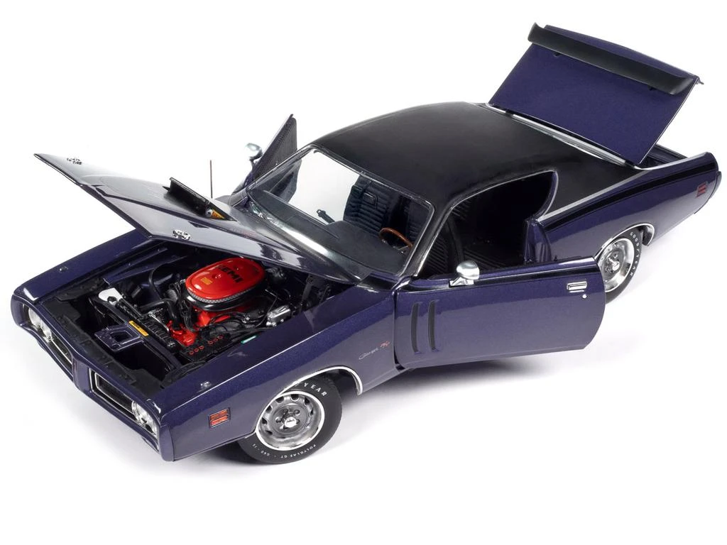 Autoworld 1971 Dodge Charger R/T Plum Crazy Purple Metallic with Black Vinyl Top "Muscle Car & Corvette Nationals" (MCACN) "American Muscle" Series 1/18 Diecast Model Car by Auto World 2