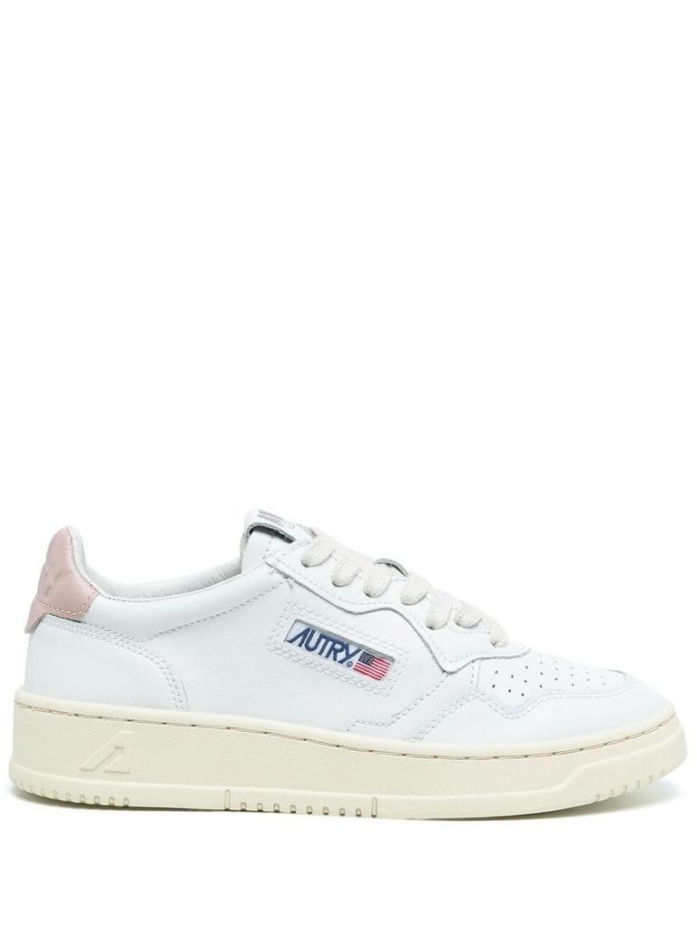 AUTRY AULWLL05WHTSILVER 関税送料込 Autry Autry Sneakers - Casual Shoes - BeyondStyle
