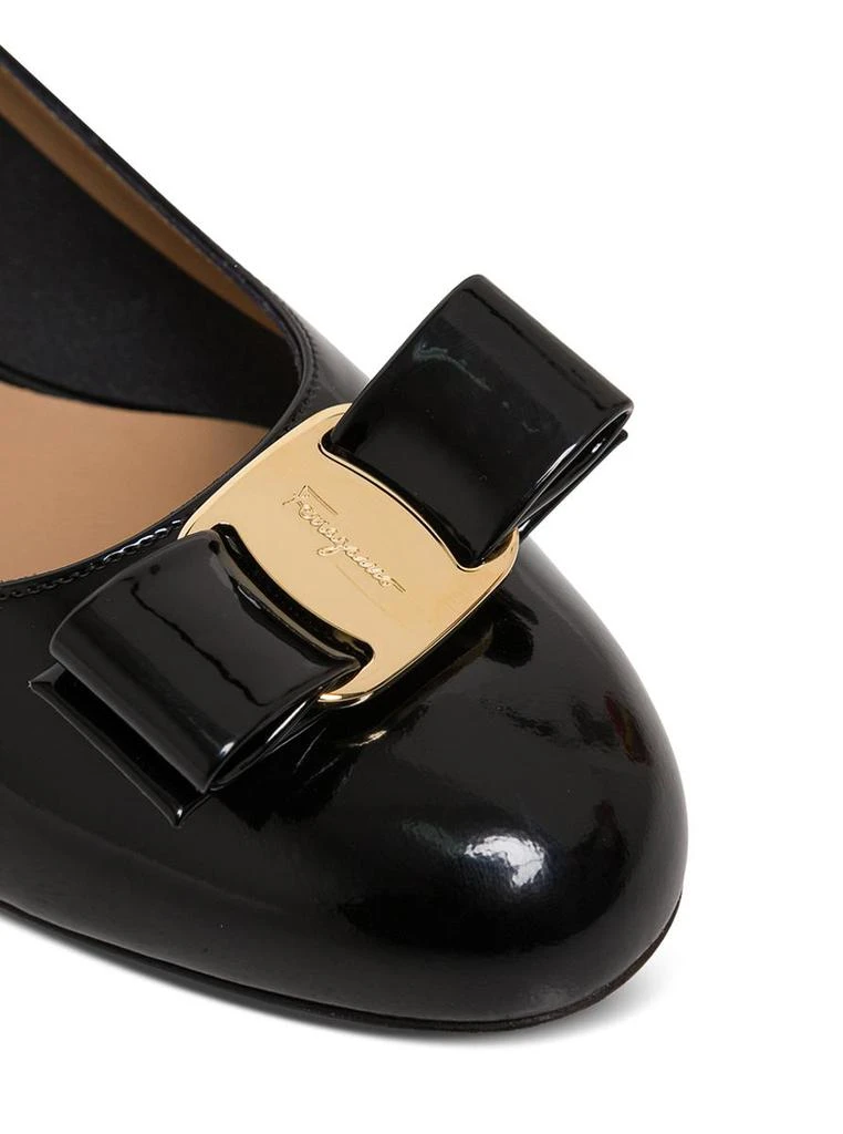 Salvatore Ferragamo Vara Pumps In Black Patent Leather With Bow 3