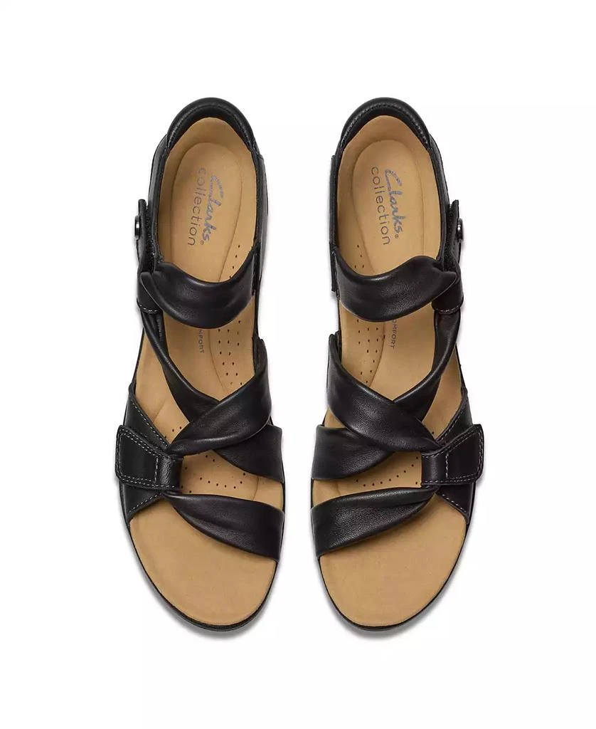 Clarks Collection Women's Laurieann Bell Round Toe Flat Sandals 7