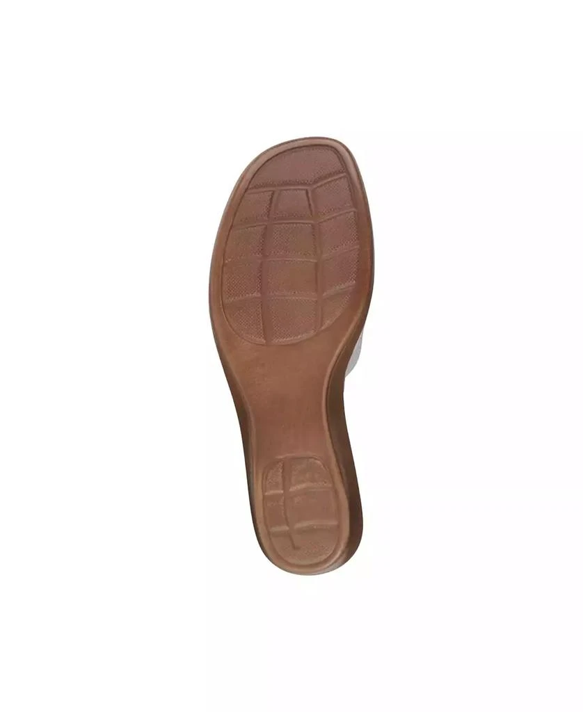GC Shoes Women's Teri Buckle Wedge Sandals 5
