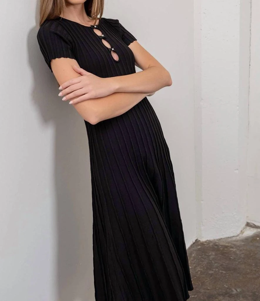 Moon River - Front Bow Detail Short Sleeve Knit Midi Dress  On Sale Now  with Up to 32% Off | Discover Exclusive Deals & Savings at BeyondStyle   Authentic Moon River