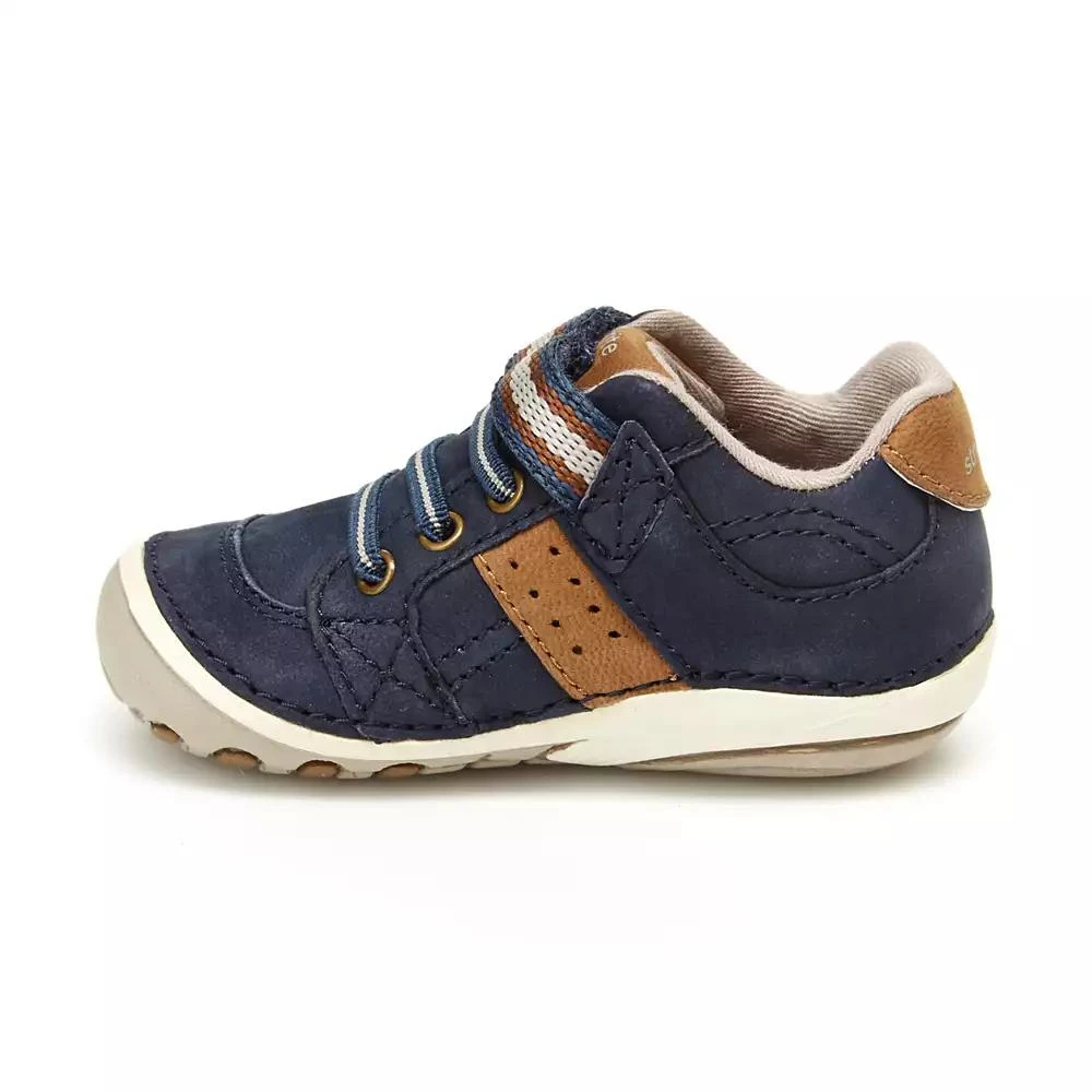 Stride Rite Toddler Boys Soft Motion SRT SM Artie Closed Toe Shoes 4