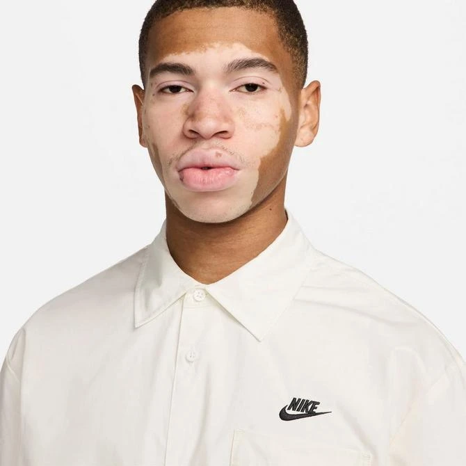 NIKE Men's Nike Club Oxford Button-Down Short-Sleeve Shirt 4