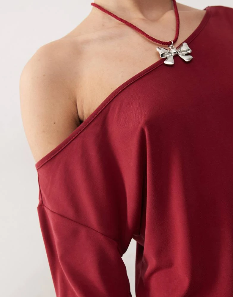 Motel Motel shelisa off-shoulder slouchy mini dress in burgundy 4