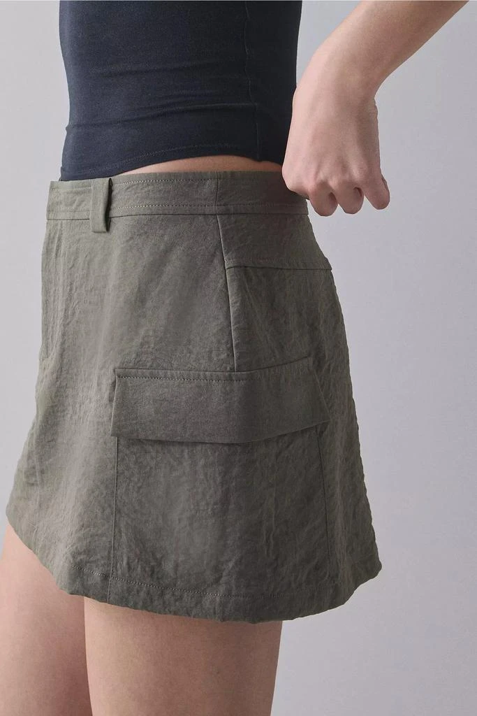 BDG BDG Cindy Cargo Mid-Rise Micro Skirt 4