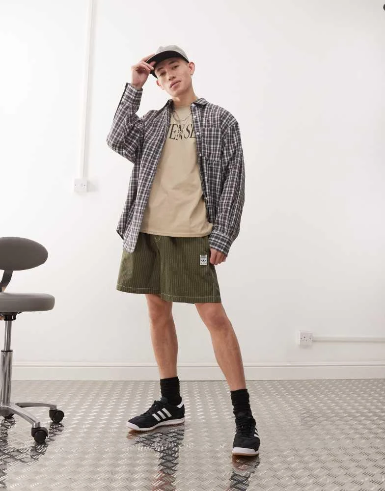 Adidas adidas Originals Wabash workwear shorts in khaki 1
