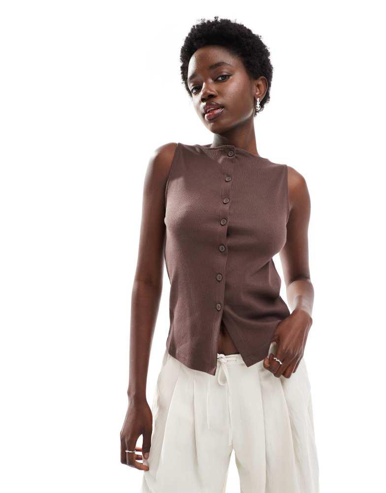 Black 'Valley' Tank Top – On Sale Now with Up to 70% Off