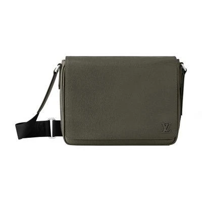 Louis Vuitton District PM 1