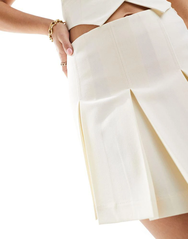 Edited Edited pleated mini skirt co-ord in cream 4