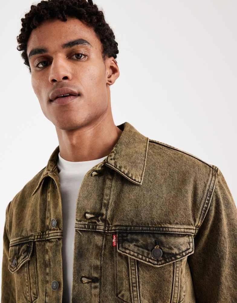 Levi
s Levi
s the denim trucker jacket in overdyed wash 5