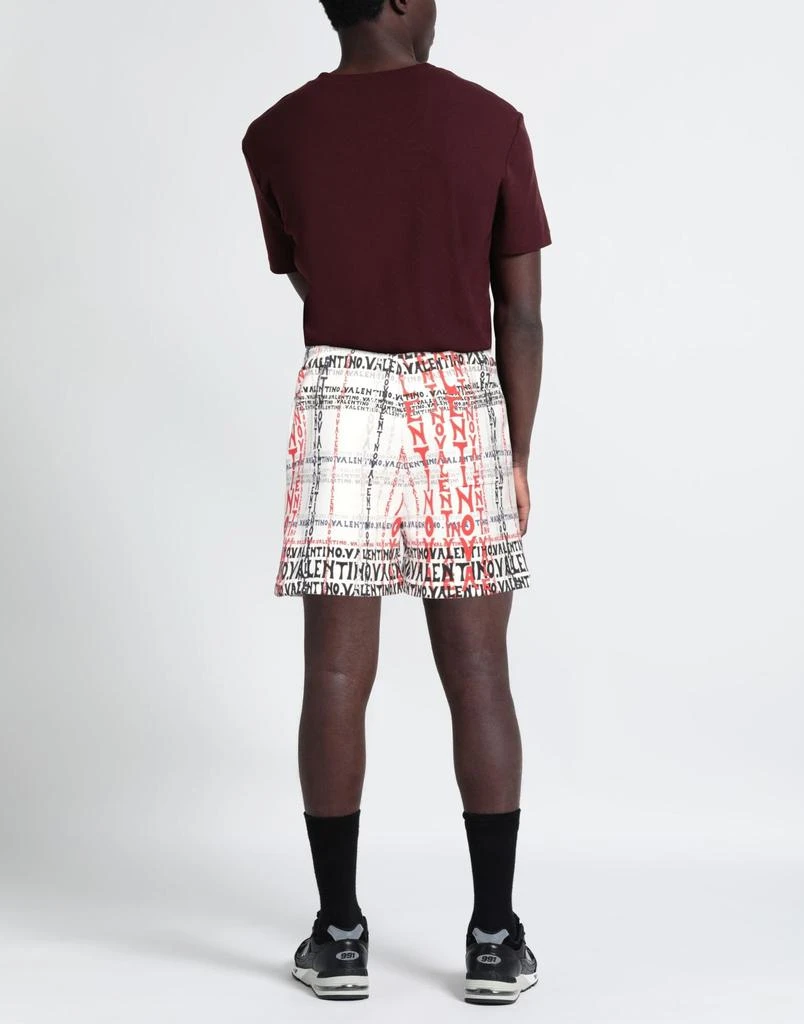 Valentino Shorts
Bermuda 3