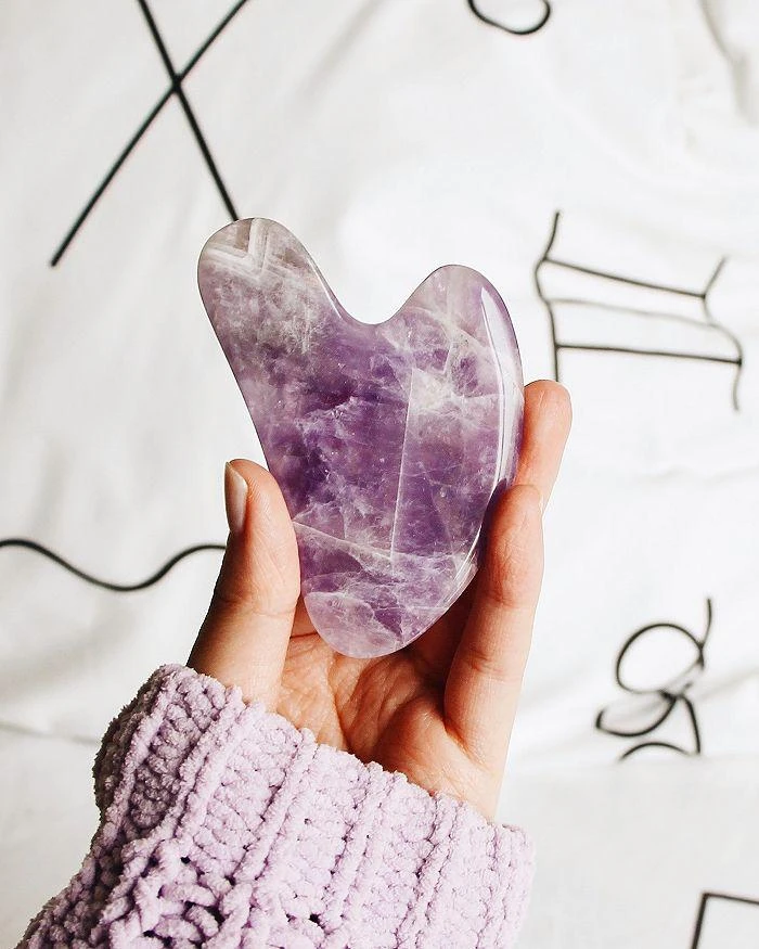 Mount Lai The Amethyst Gua Sha Facial Lifting Tool 3