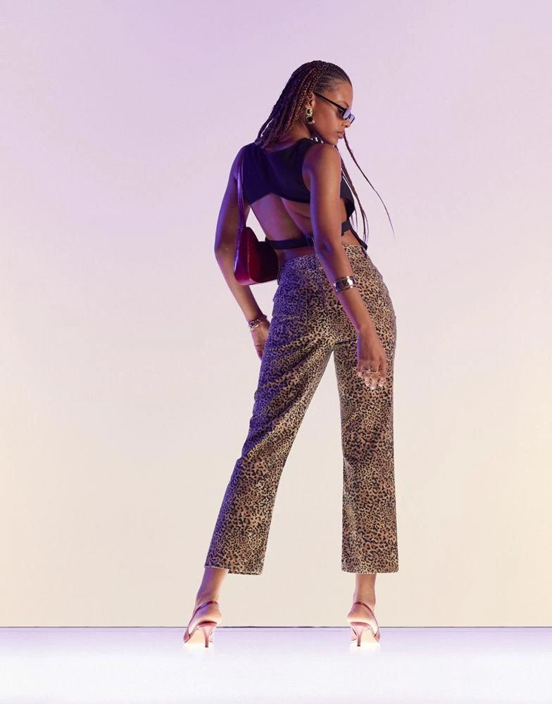 ASOS ASOS DESIGN cropped mid rise straight jean in leopard print 1