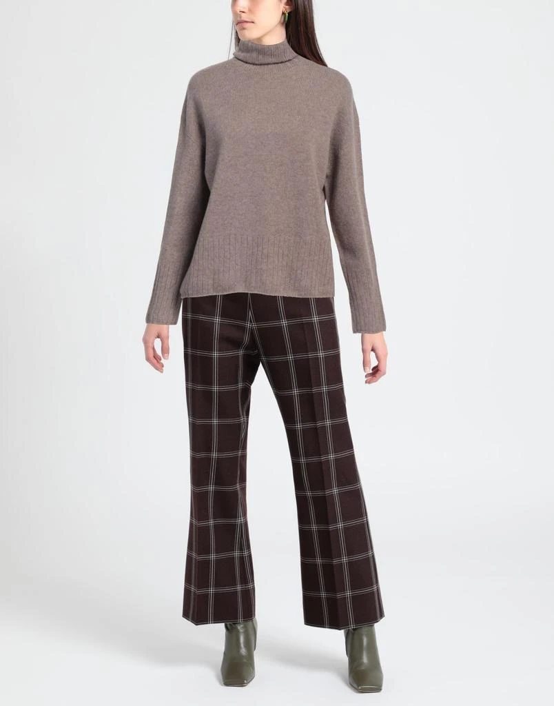 Aragona Turtleneck 2