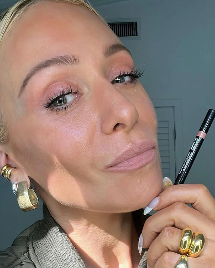 Gee Beauty Creamy Define Lip Pencil 3
