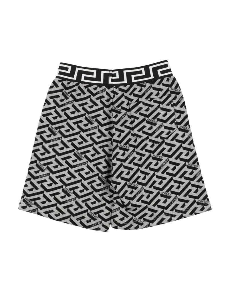 VERSACE YOUNG Shorts 
Bermuda 2