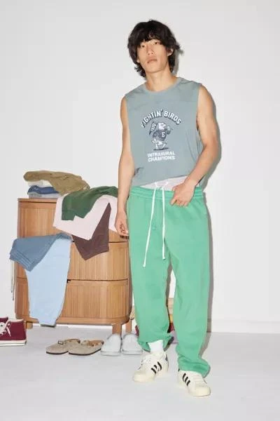 BDG BDG Bonfire Solid Straight Leg Sweatpant 4
