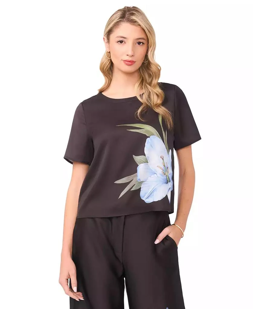 Vince Camuto Women
s Short-Sleeve Crew Neck Blouse